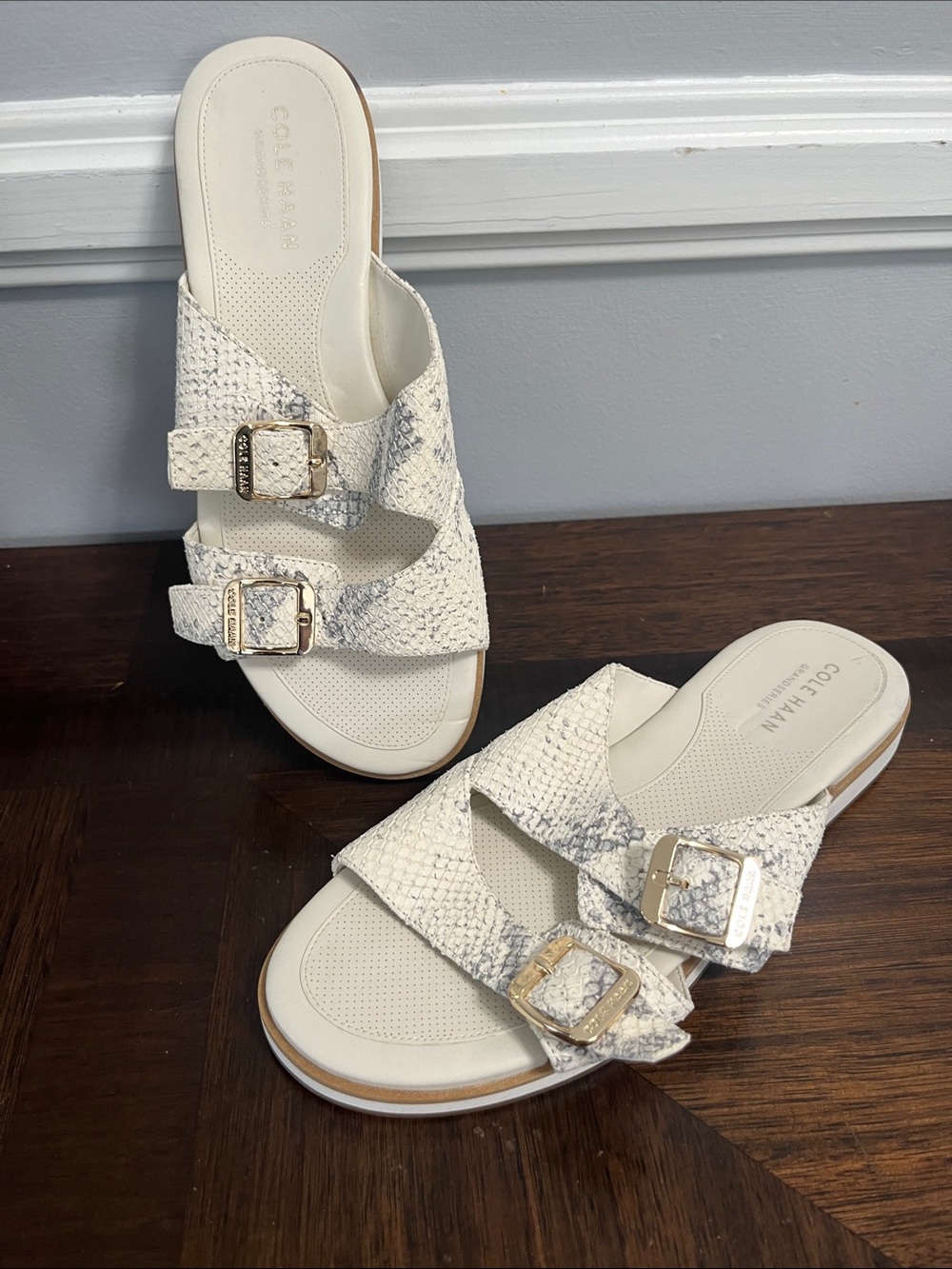 Cole Haan White Snake-Print Slide Sandals Gold Buckles women’s 7.5 nwt sandals